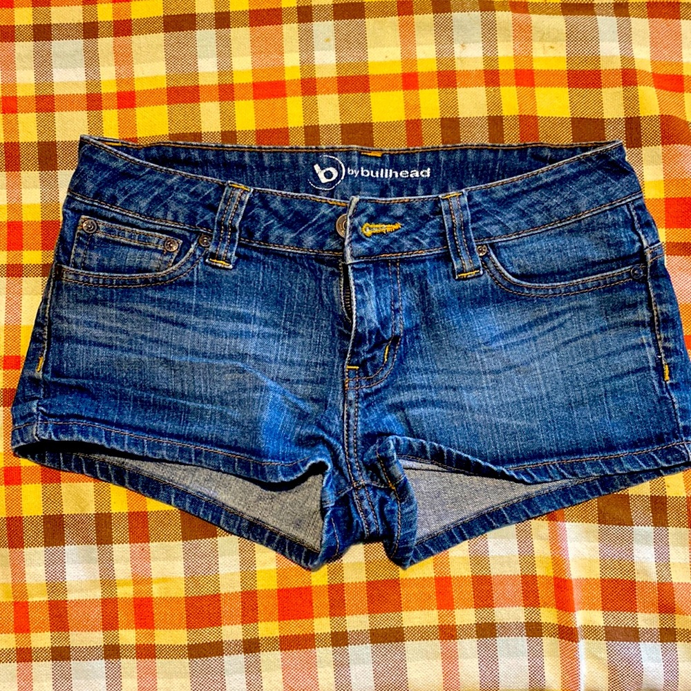 Bullhead jean shorts size 5